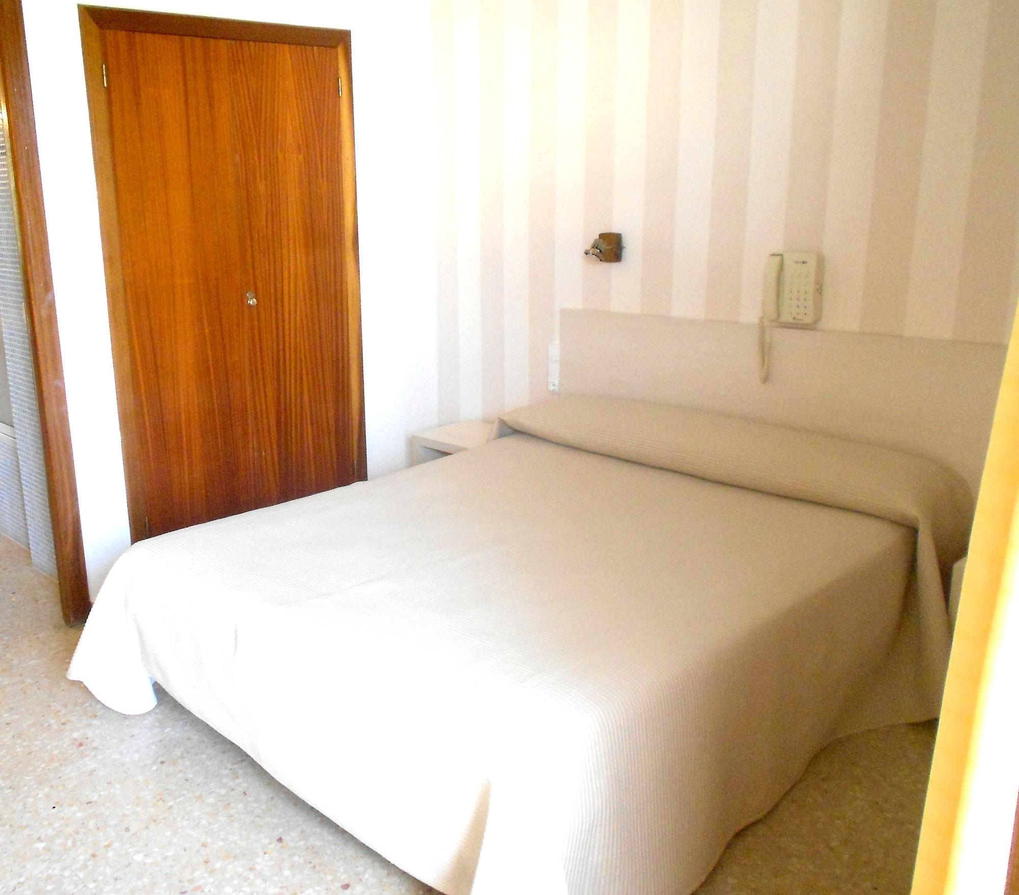 Hotel Tramontana Benicàssim Екстериор снимка