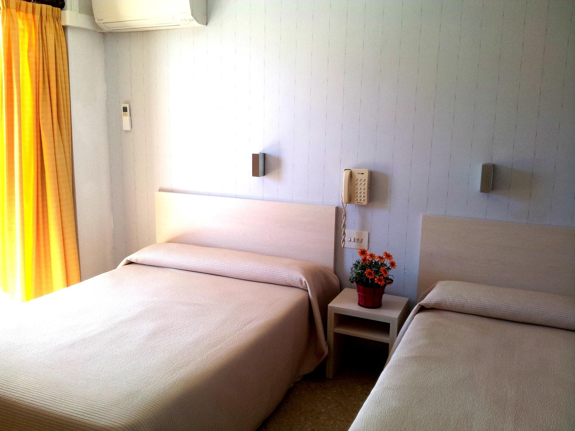Hotel Tramontana Benicàssim Екстериор снимка