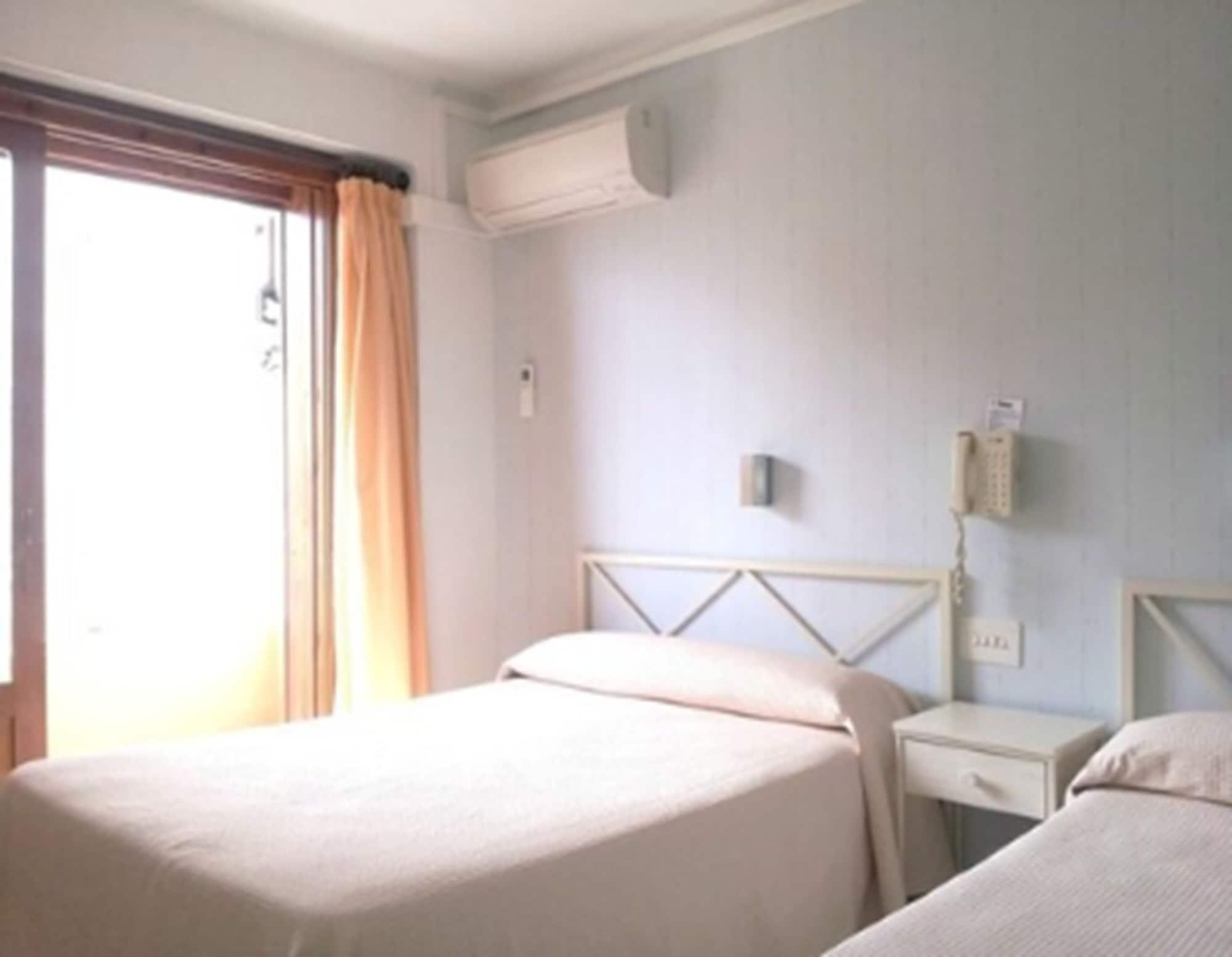 Hotel Tramontana Benicàssim Екстериор снимка
