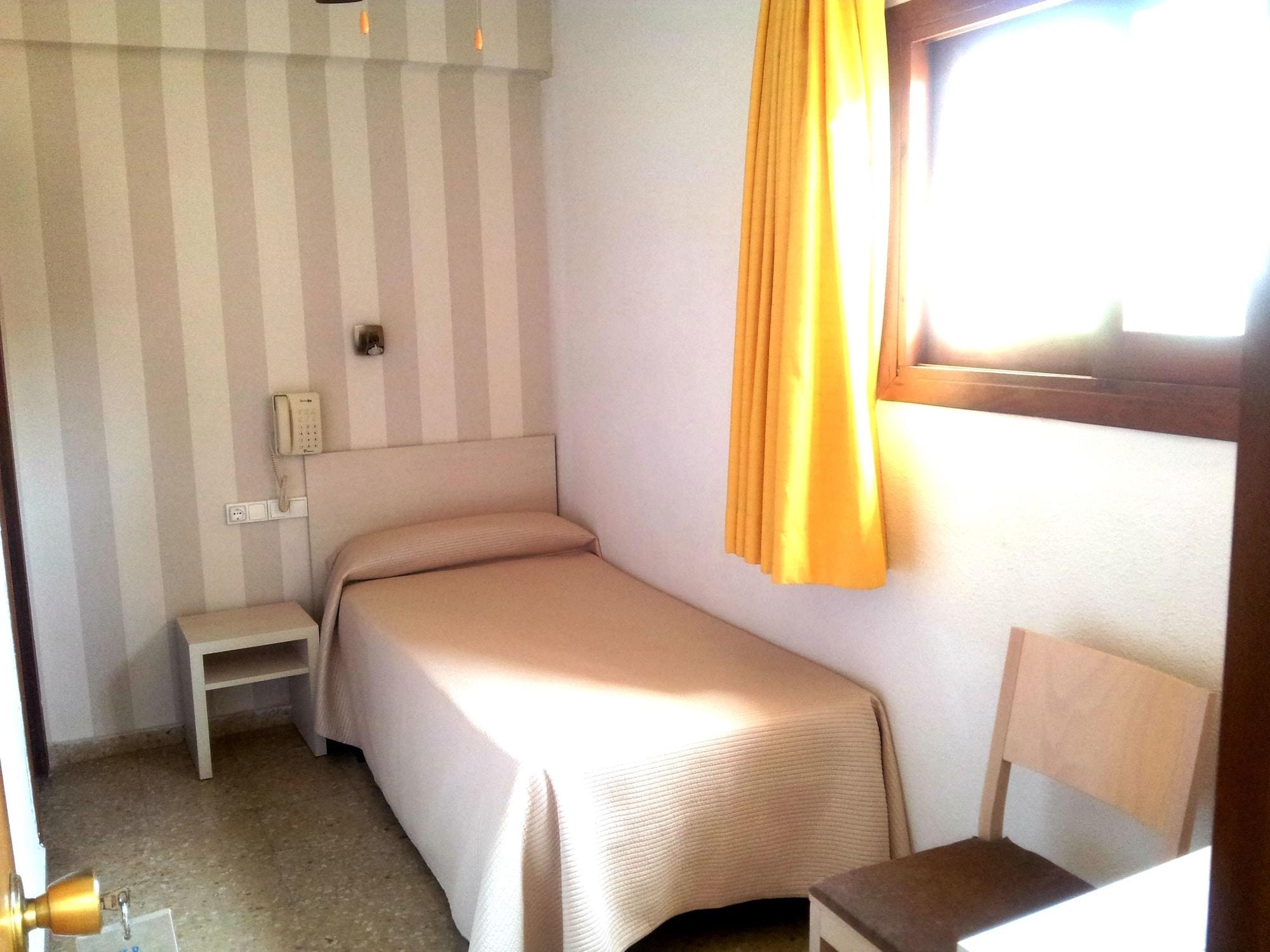 Hotel Tramontana Benicàssim Екстериор снимка