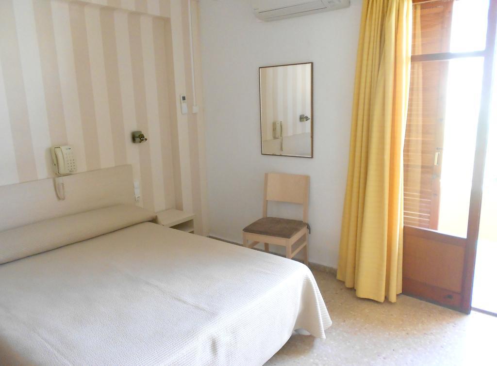 Hotel Tramontana Benicàssim Стая снимка