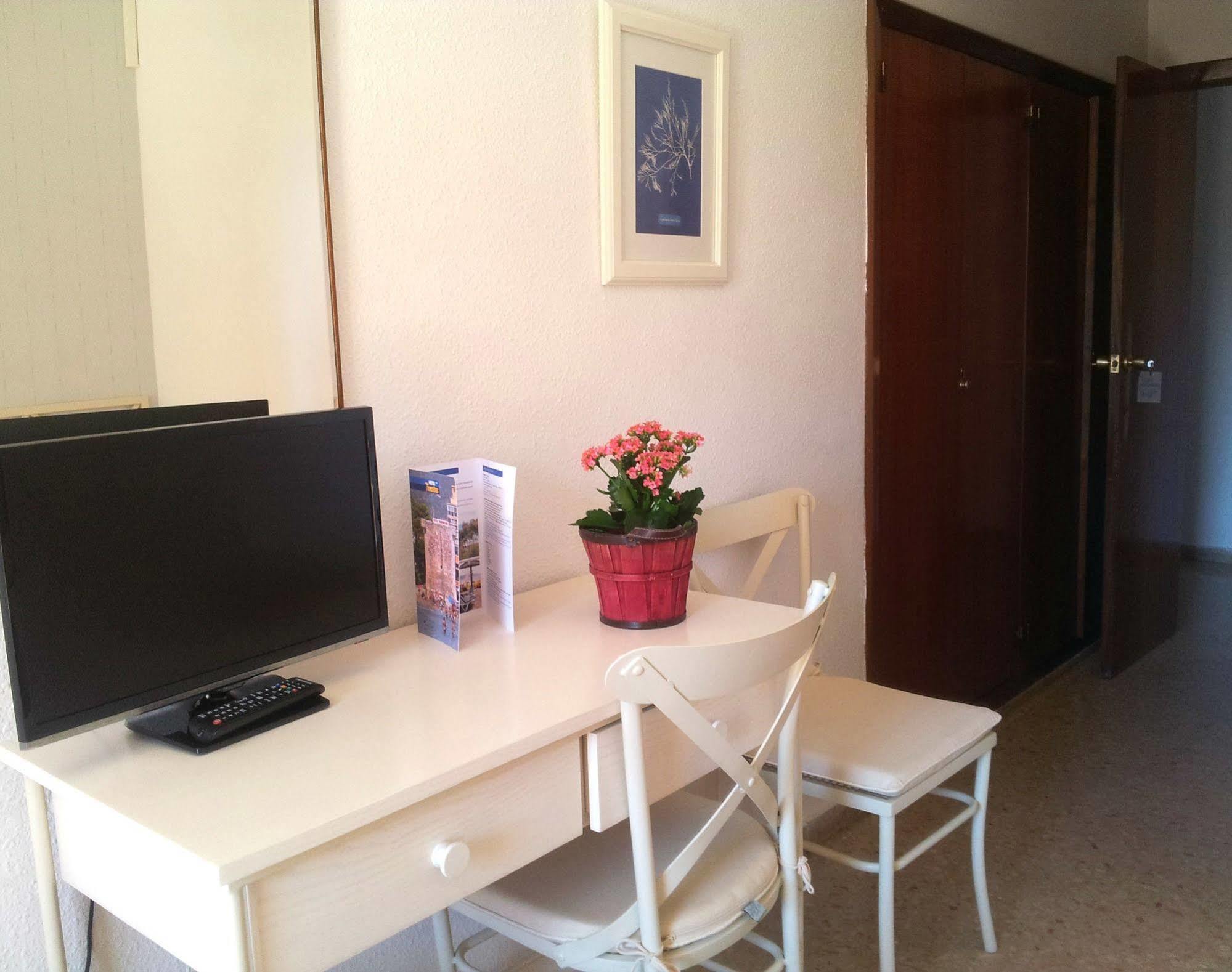 Hotel Tramontana Benicàssim Екстериор снимка