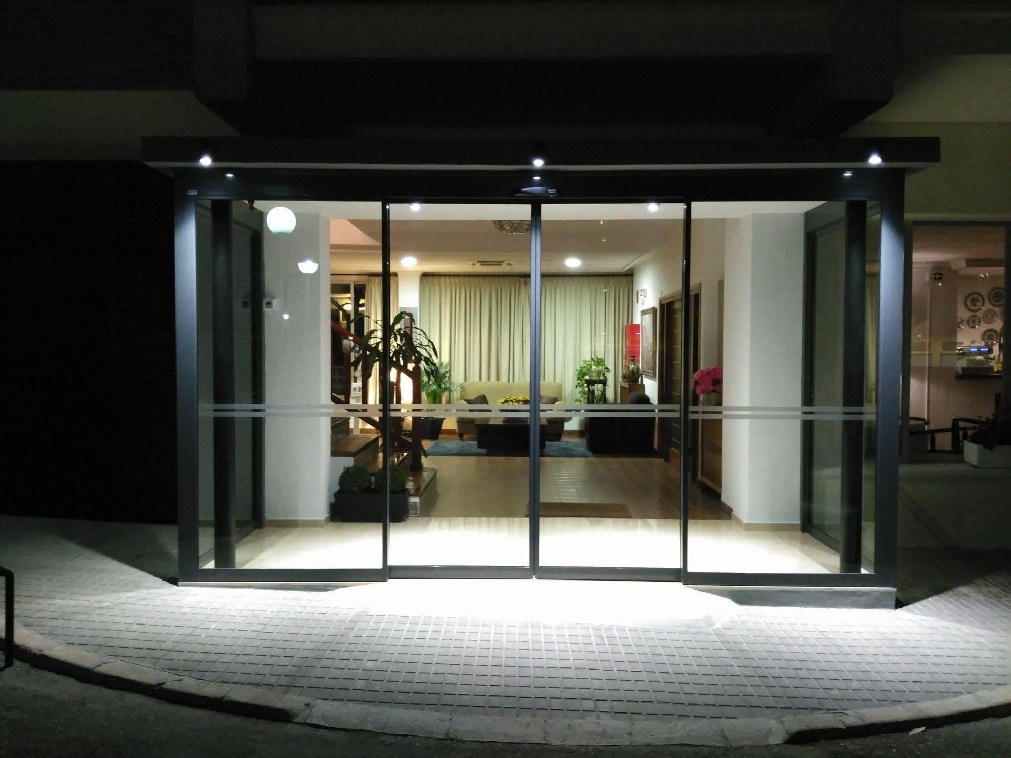 Hotel Tramontana Benicàssim Екстериор снимка