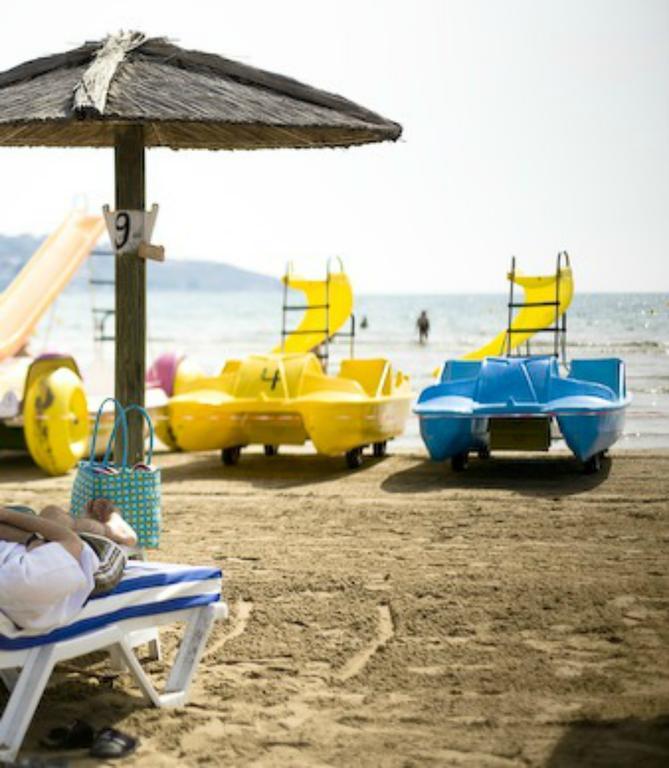 Hotel Tramontana Benicàssim Екстериор снимка